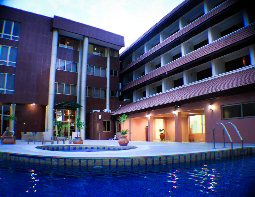 Royal Nick Hotel Accra Exterior photo